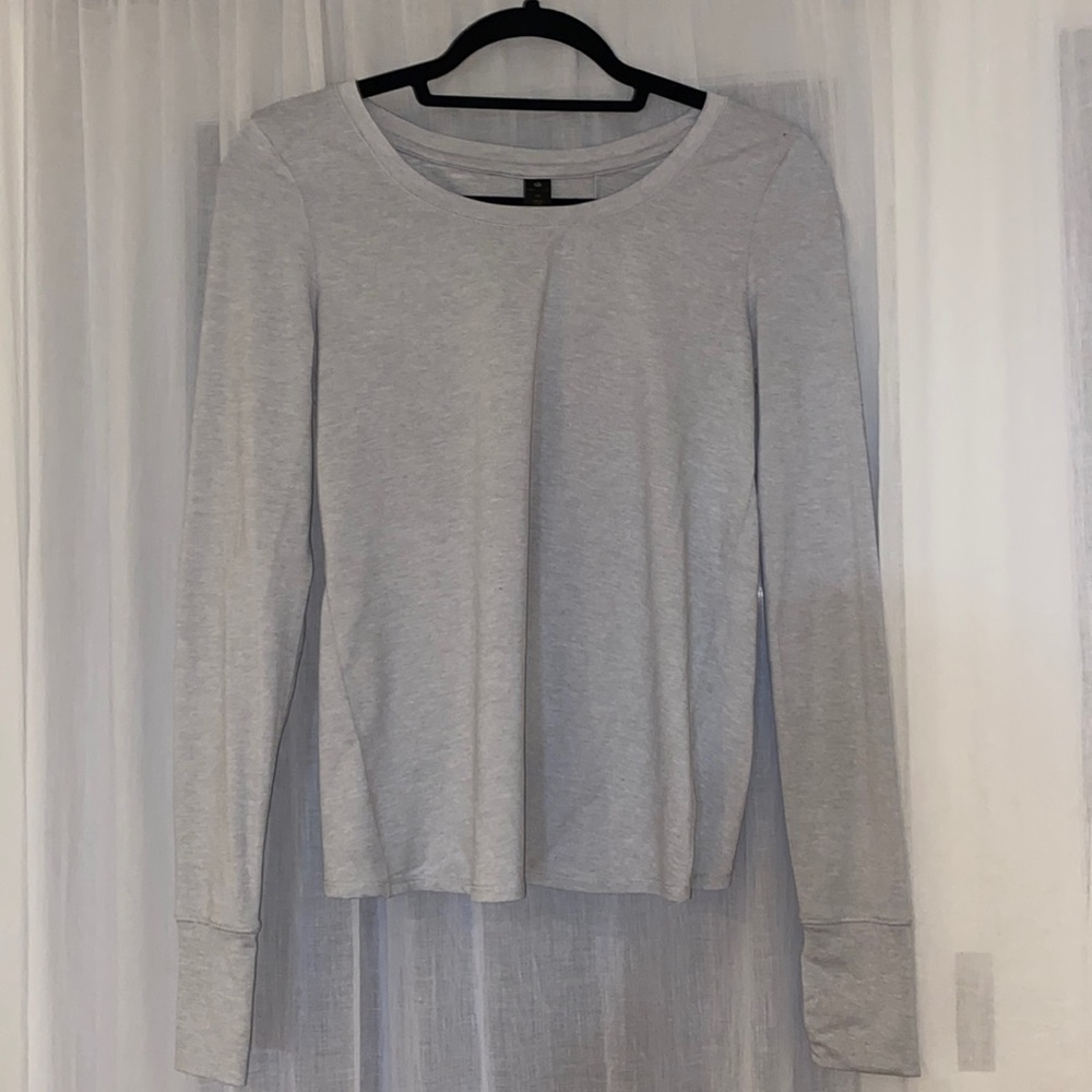 Yogalicious gray long sleeve top